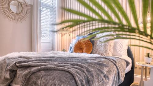 Hammersmith and Fulham Apartment | London Hammersmith - hot tub, cinema & gaming room