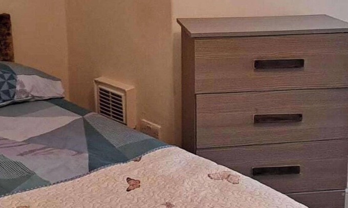 Newham Apartment | London House - Sleeps 3 , Pets Ok & Central Links