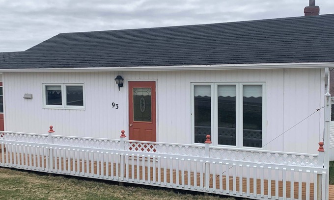 Crow Head House | Long Beach Lookout Vacation Rental