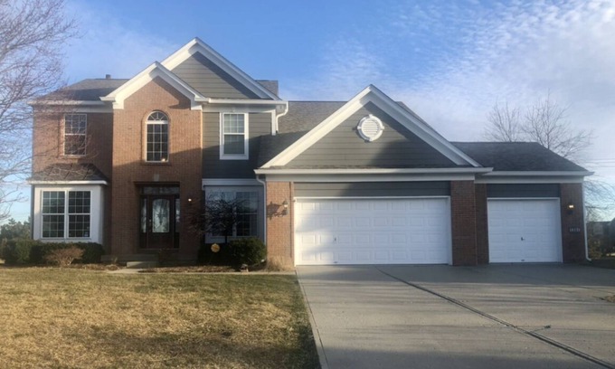 Westfield House | "LONG TERM RENTAL" 30+ DAY STAYS Family Friendly 4-Bedroom, 3.5 Bath in Carmel!