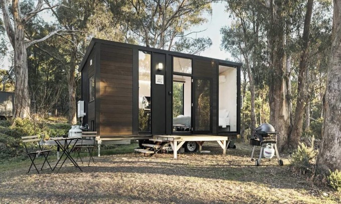 Sailors Hill House | Longmore Estate by Tiny Away