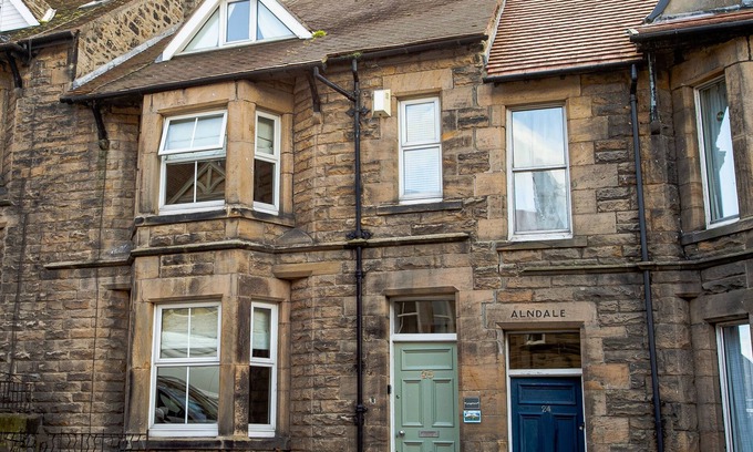 Alnmouth Cottage | LONGSHORE, pet friendly, character holiday cottage in Alnmouth
