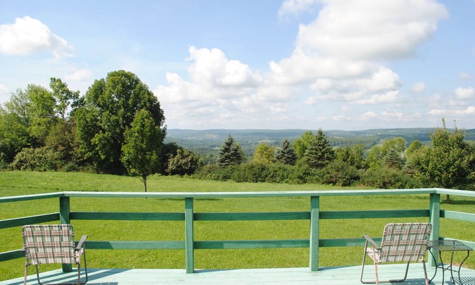 Mount Vision House | Longview Cottage with views to compliment its name and close to cooperstown