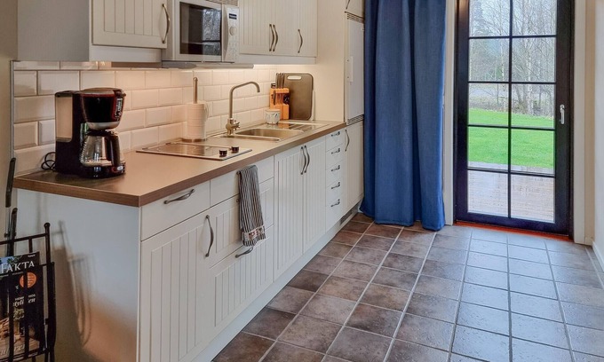 Haljebol Apartment | Look forward to a wonderful vacation for two in this idyllically situated vacation apartment.