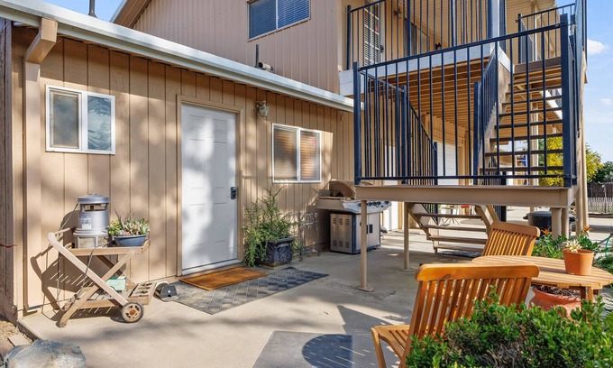 Tulare House | Lookout Landing! Loft Porch