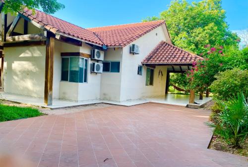 Villamontes Apartment | Los Mangales