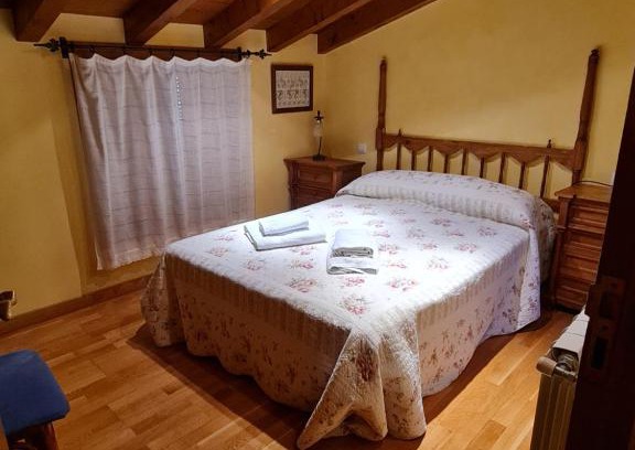 Cuevas del Valle House | Los Moranegos