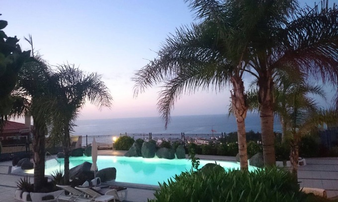 Puerto de la Cruz Apartment | Los Órganos Luxe - Romantic and with sea views