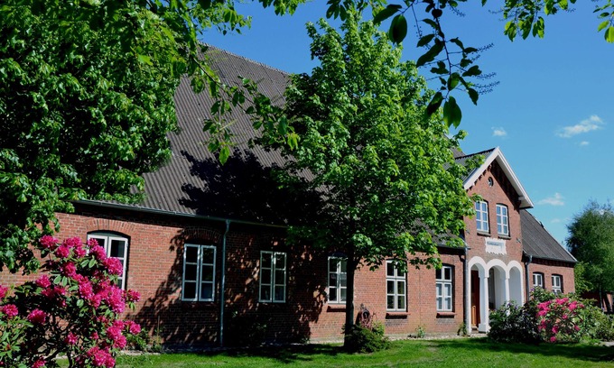 Luhnstedt Apartment | lots of space and a wide view