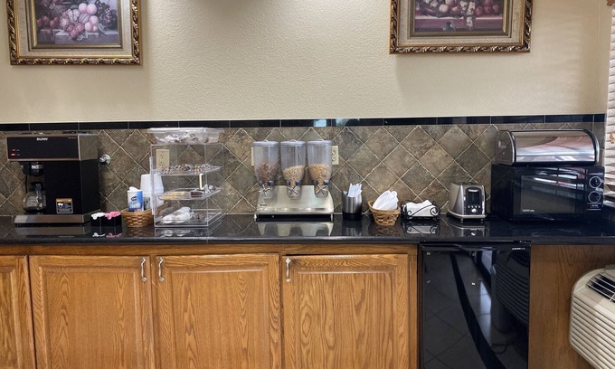 Southeast Houston Hotel | Lotus Inn