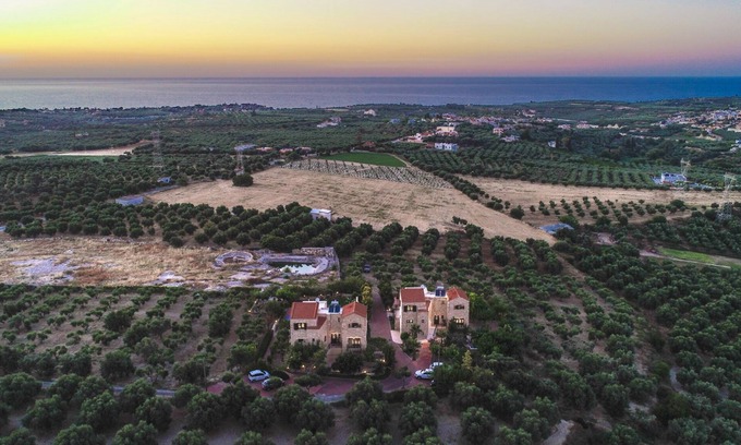 Asteri Villa | Louloudaki Villas. A villa complex in Cretan nature!