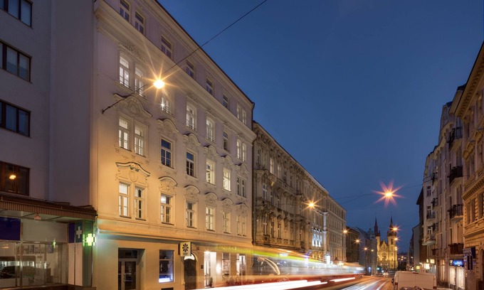 Holesovice Apartment | Louren Apartments