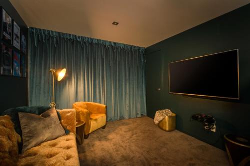 Akaroa House | Love Akaroa Retreat