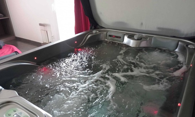Damprichard House | Love Room : Chambre, Suite Avec Jacuzzi et Sauna Privatif