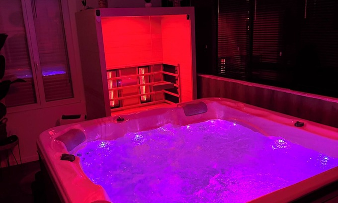Champigny House | Love room La Maison des Plaisirs