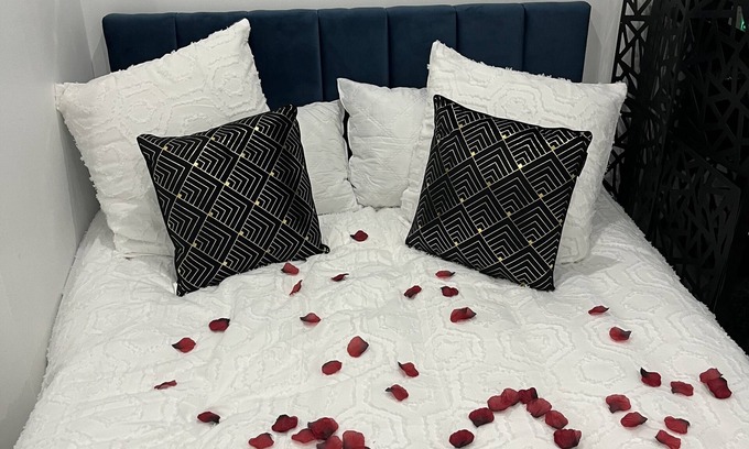 Les Chutes Lavie Apartment | Love Room Marseille