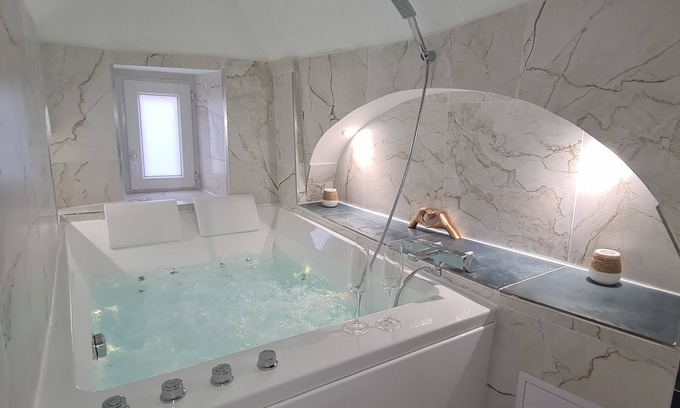 Teilhard Apartment | Love Room Romantique à 5 Minutes de Clermont-ferrand