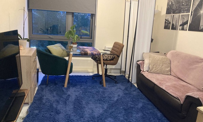 East Acton Apartment | Lovely 1-bed in the heart of London
