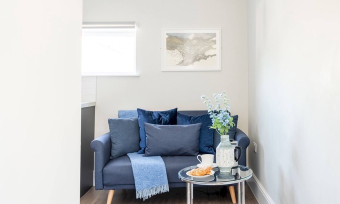 Adamsdown Apartment | Lovely 1-Bedroom Apartment in Cardiff City Centre