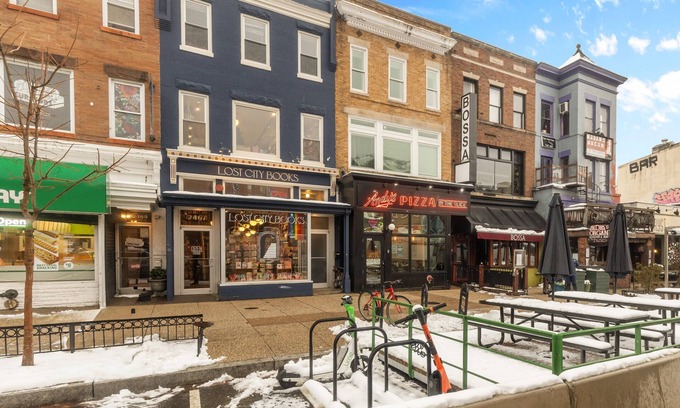 Adams Morgan Bed & Breakfast | Lovely 1-BR Suite in the Heart of Adams Morgan