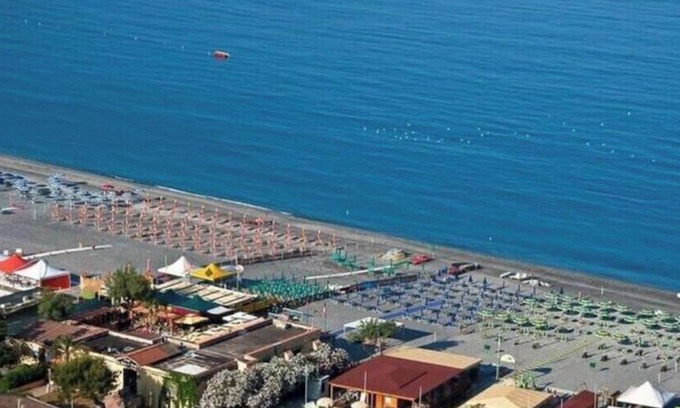 Scalea Apartment | Lovely 2-bedroom rental with patio in Scalea