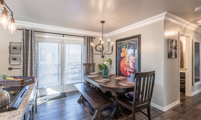 Oswego House | Lovely 2-Bedroom Vacation Home with Fireplace