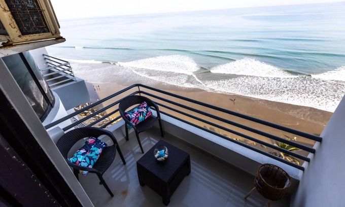 Manta Condo | Lovely 3 Bedroom Ocean View Condo in the heart of Manta