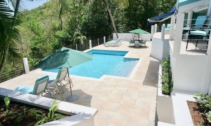 Saline Point Villa | Lovely 3 Br Ocean View Villa