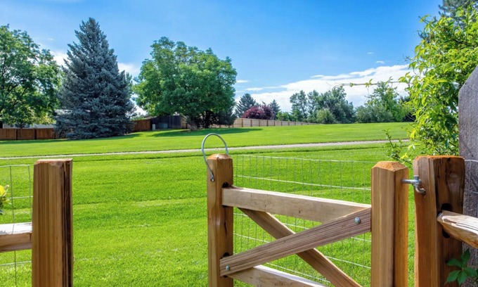 Littleton House | Lovely 4BR on a Park with Gym + Game Room + Theater Room + Jogging Trails