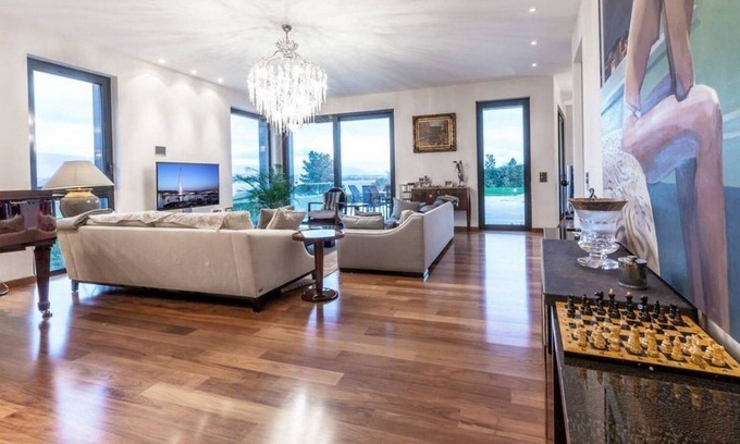 Cologny House | Lovely Amazing 5 BR Contemporary Villa in Cologny