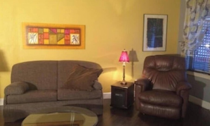 Shediac House | Lovely and cozy house in downtown Shediac, water view of the Shediac Ba