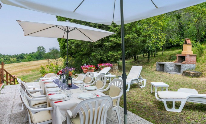 Castellina Marittima Apartment | Lovely apartment for 10 people with WIFI, pool, TV, terrace, pets allowed and panoramic view