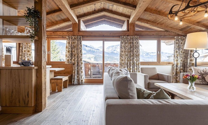 Reith bei Kitzbuehel Apartment | Lovely apartment for 4 guests with hot tub, WIFI, TV, balcony and parking