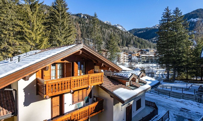Campitello di Fassa Apartment | Lovely apartment for 6 guests with TV and balcony