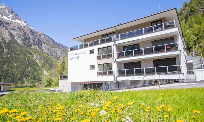 Runhof Apartment | Lovely apartment for 4 people with WIFI, TV, terrace and pets allowed