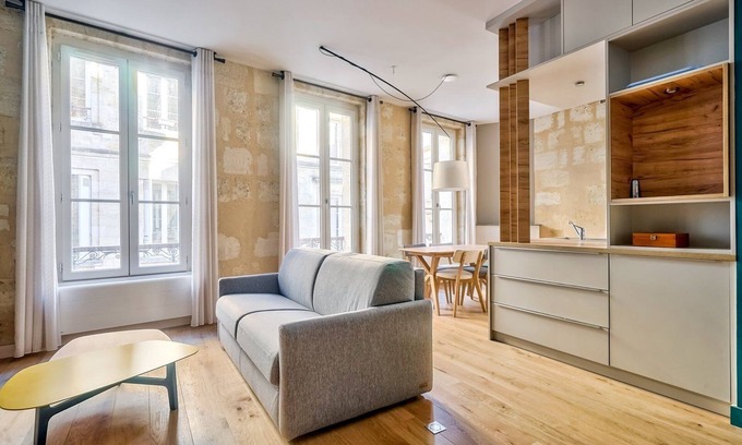 Saint-Michel Apartment | Lovely apartment central Bordeaux