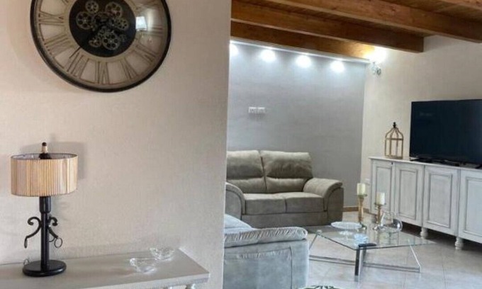 Ciro Marina Apartment | Lovely apartment equipped with all comforts with free parking