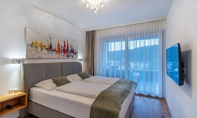 Annenheim Apartment | Lovely apartment for 3 guests with WIFI, TV, balcony and parking