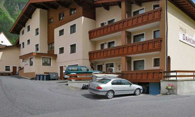 Plangeross Apartment | Lovely apartment for 6 guests with WIFI, TV, balcony, pets allowed and parking
