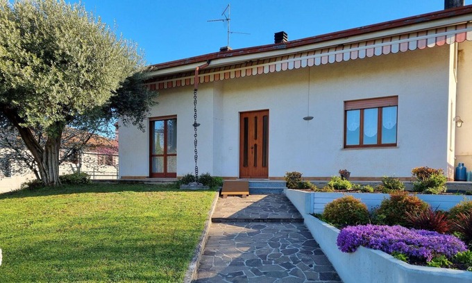 Sevegliano Apartment | Lovely apartment for 5 guests with WIFI, TV, patio and pets allowed