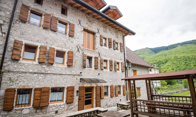 Barcis Apartment | Lovely apartment for 2 people with WIFI, TV, patio, pets allowed and parking
