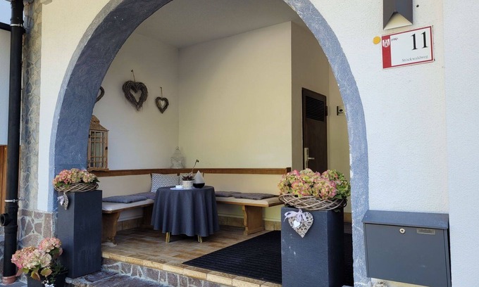 Ischgl Apartment | Lovely apartment for 4 people with WIFI, TV, pets allowed and parking