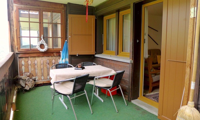 Buerchen Apartment | Lovely apartment for 4 guests with WIFI, TV, balcony, pets allowed, panoramic view and parking