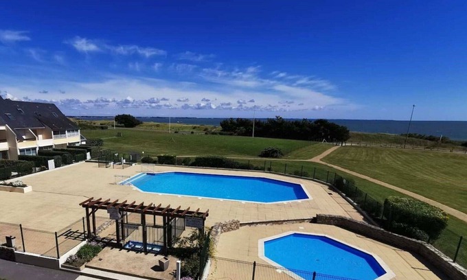Damgan Apartment | Lovely apartment for 4 guests with WIFI, pool and TV
