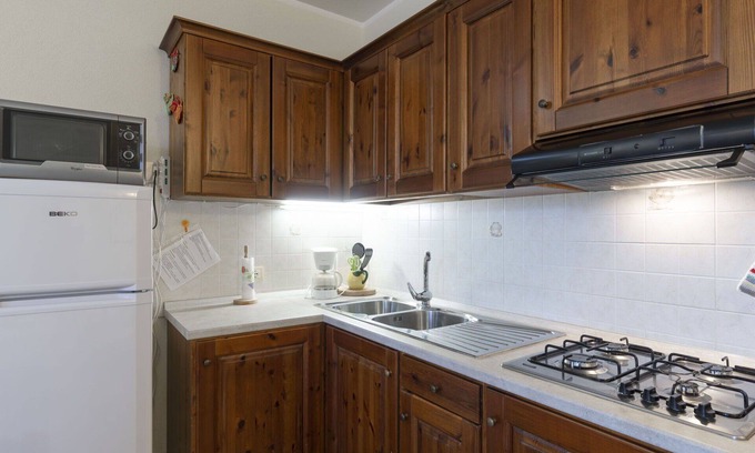 Onzo Apartment | Lovely apartment for 4 guests with WIFI, TV, patio, pets allowed, panoramic view and parking