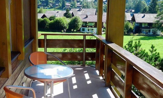 Lenk Apartment | Lovely apartment for 5 guests with WIFI, TV, balcony and pets allowed