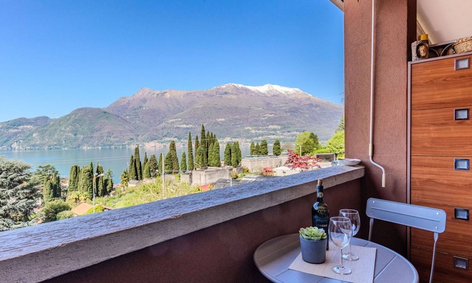 Bellano Apartment | Lovely apartment for 6 guests with WIFI, TV and balcony