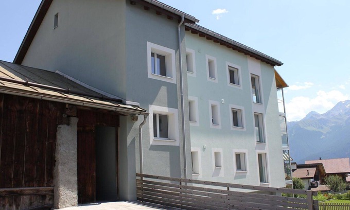 Grisons Apartment | Lovely apartment for 8 guests with WIFI, TV and balcony