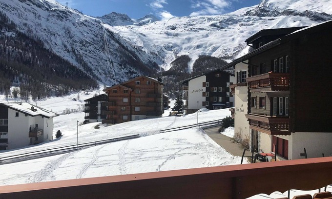Saas-Fee Apartment | Lovely apartment for 6 people with WIFI, TV and balcony