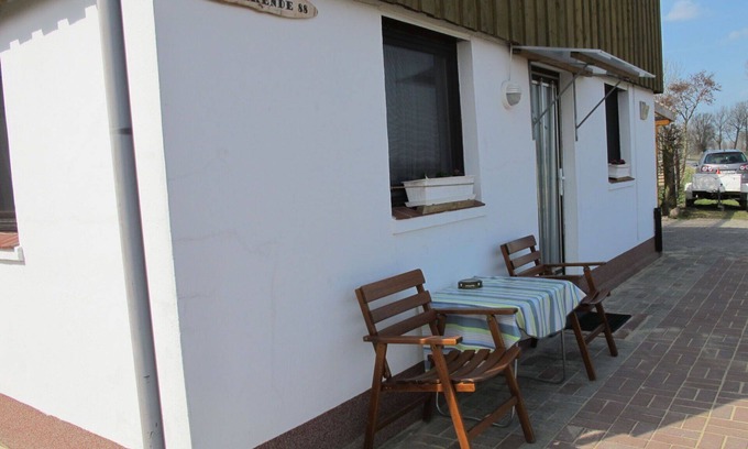 Neuenkirchen Apartment | Lovely apartment for 7 guests with WIFI, TV and pets allowed